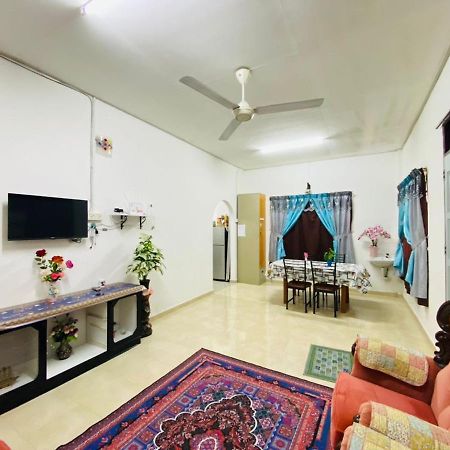 Homestay Ummi クアラ・トレンガヌ エクステリア 写真